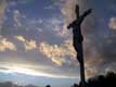 Christ en croix sur soleil couchant / France, Aquitaine, Montcaret