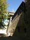 Murs du chateau depuis la cour d'honneur / France, Languedoc Roussillon, Carcassonne, Chateau comtal