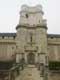 Dans l'alignement de l'entrée du chateau : chatelet, campanile et donjon / France, Paris, Vincennes, Château de Vincennes