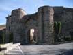 Porte monumentale du village fortifiÃ© / France, Languedoc Roussillon, Castelnou
