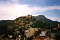 Panorama des maisons sur la colline rocheuse / Sicile, Taormina