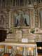 Autel Notre Dame du Rosaire, retable de bois blanc et doré