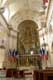 Derrière le coeur de l'église St Louis, une baie vitrée donne sur l'église du Dôme, permettant à Louis XIV de suivre la messe en même temps que ses soldats