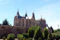 Palais épiscopal de Gaudi et chevel de la Cathédrale