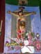 Christ en croix, polychrome, et belle composition florale / France, Languedoc Roussillon, Cosprons