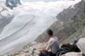 Homme contemplant le Glacier Garnergrat Zermatt / Suisse, Valais