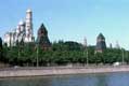 Tours devant le fleuve / Russie, Kremlin